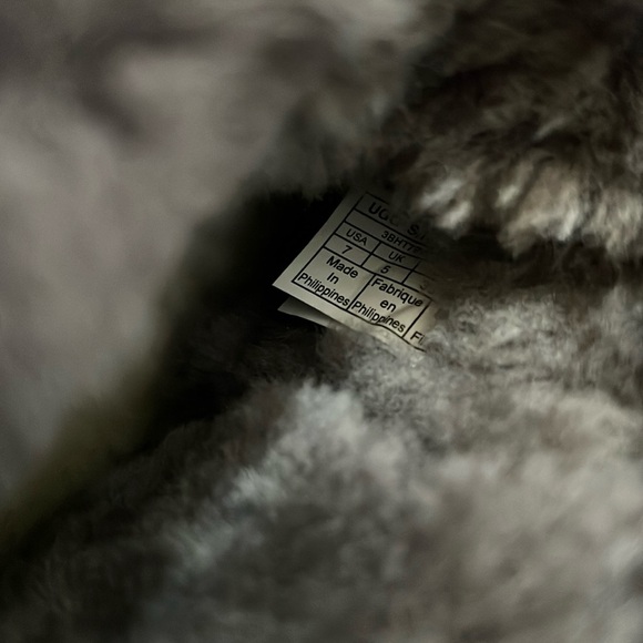 Women’s UGG Ankle Boots - Picture 2 of 5